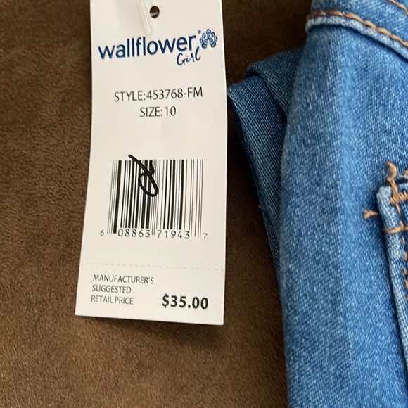 Wallflower Girl  Size 10 Skinny Fit NWT - Picture 4 of 5